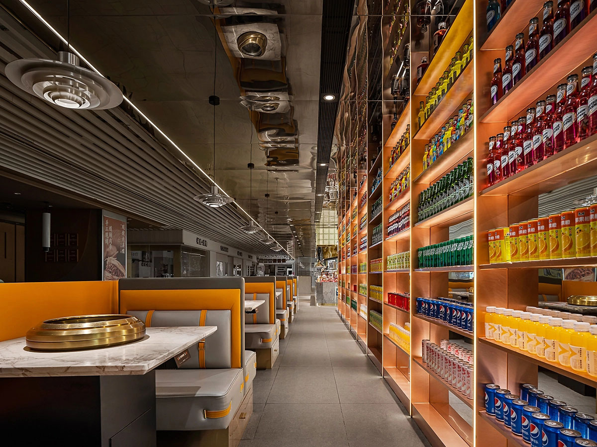 381平米鄭州自助餐廳設(shè)計裝修效果圖